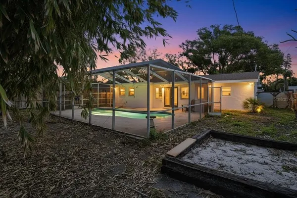 $3,600 | 5897 5th Street South, St. Petersburg, FL 33705