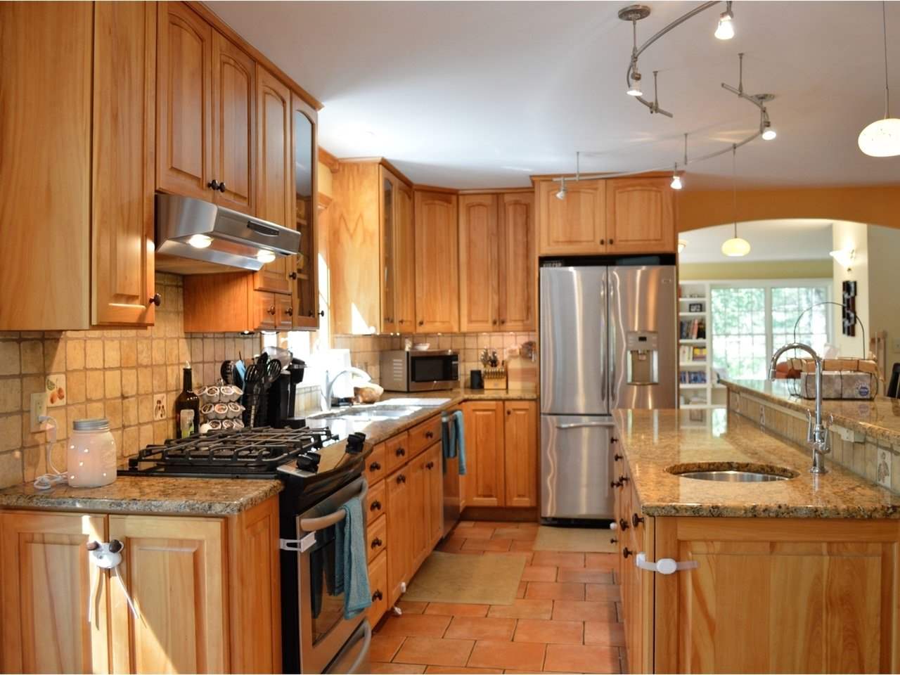 522 Beaver Creek Road Shelburne, VT 05482 - Photo 3 of 37 Gallery Image 3