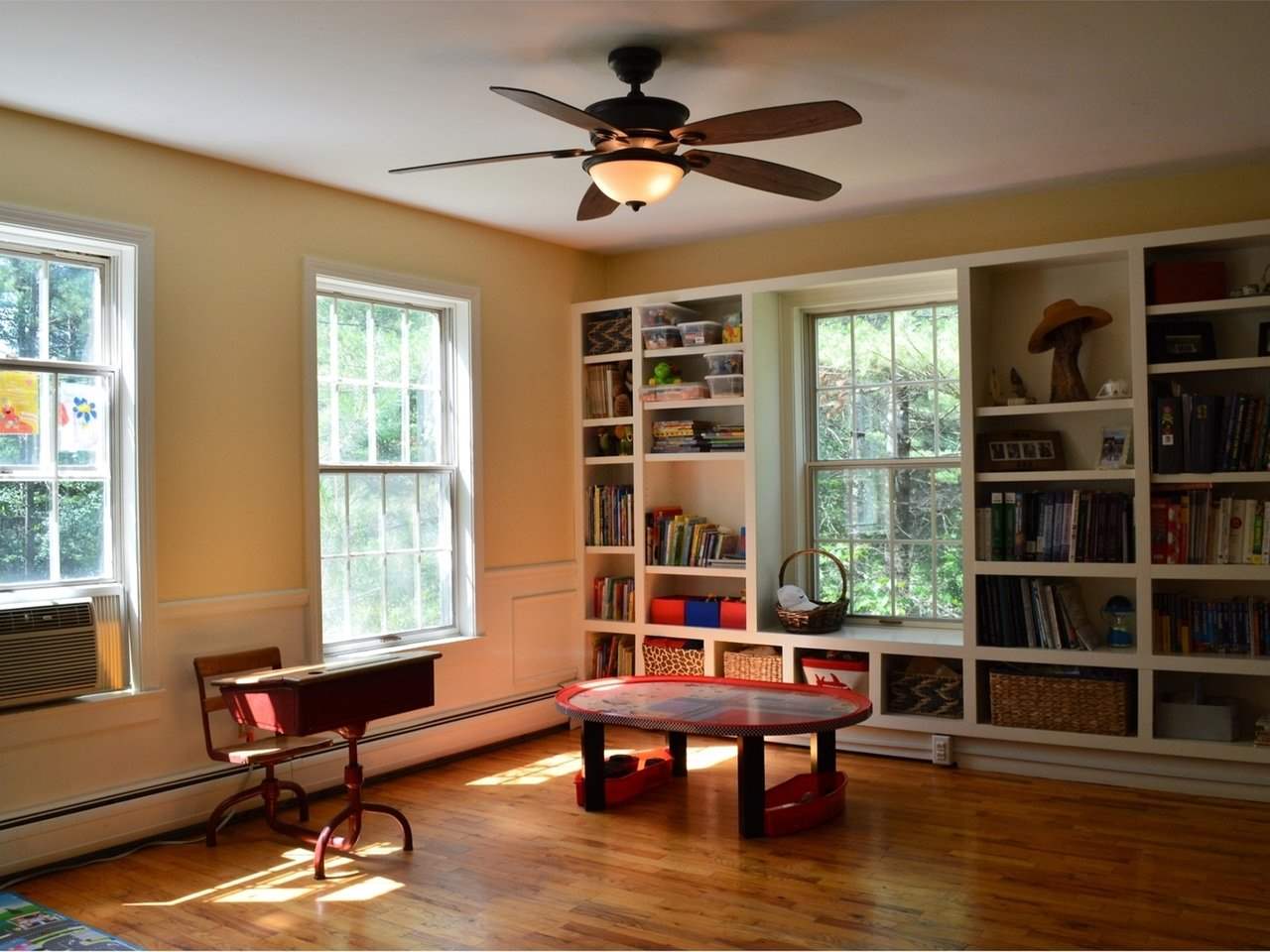 522 Beaver Creek Road Shelburne, VT 05482 - Photo 8 of 37 Gallery Image 8