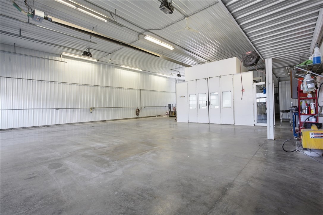 202 East Cumberland Road Altamont, IL 62411 - Photo 8 of 17