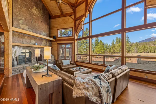 $3,300,000 | 150 East E Flat, Flagstaff, AZ 86001