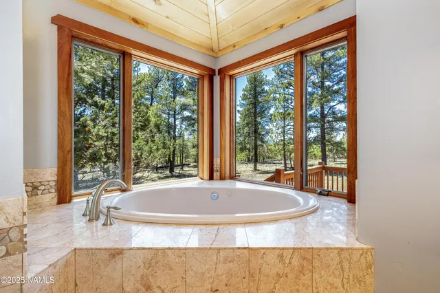 $3,499,999 | 150 East E Flat, Flagstaff, AZ 86001