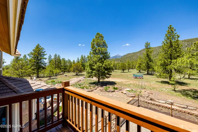 $3,499,999 | 150 East E Flat, Flagstaff, AZ 86001