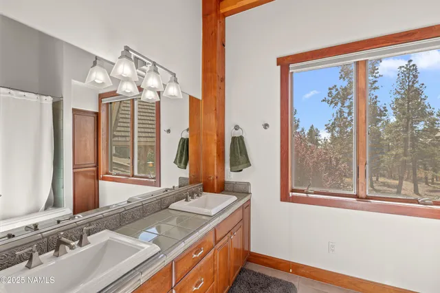$3,499,999 | 150 East E Flat, Flagstaff, AZ 86001