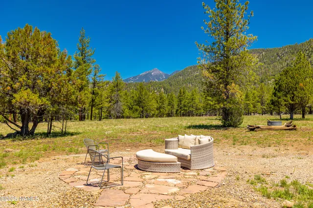 $3,499,999 | 150 East E Flat, Flagstaff, AZ 86001