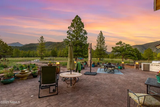 $3,499,999 | 150 East E Flat, Flagstaff, AZ 86001
