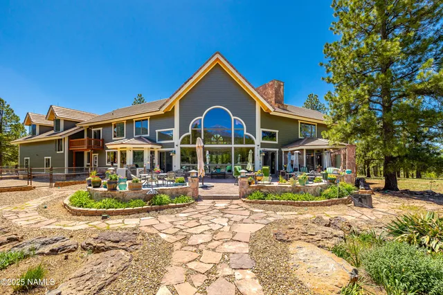 $3,499,999 | 150 East E Flat, Flagstaff, AZ 86001
