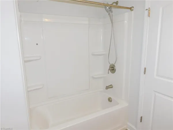 $1,750 | 3521 Timbergate Lane, High Point, NC 27265