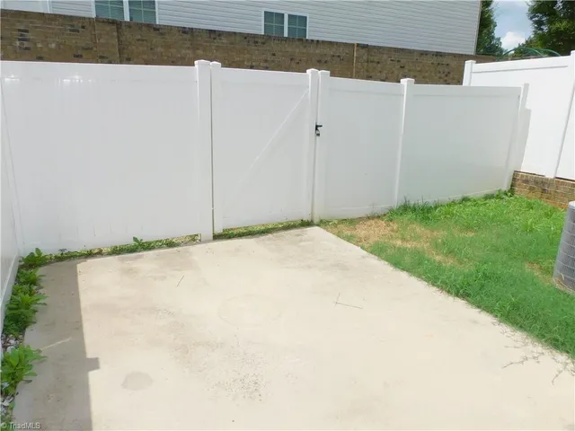 $1,750 | 3521 Timbergate Lane, High Point, NC 27265