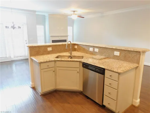 $1,750 | 3521 Timbergate Lane, High Point, NC 27265