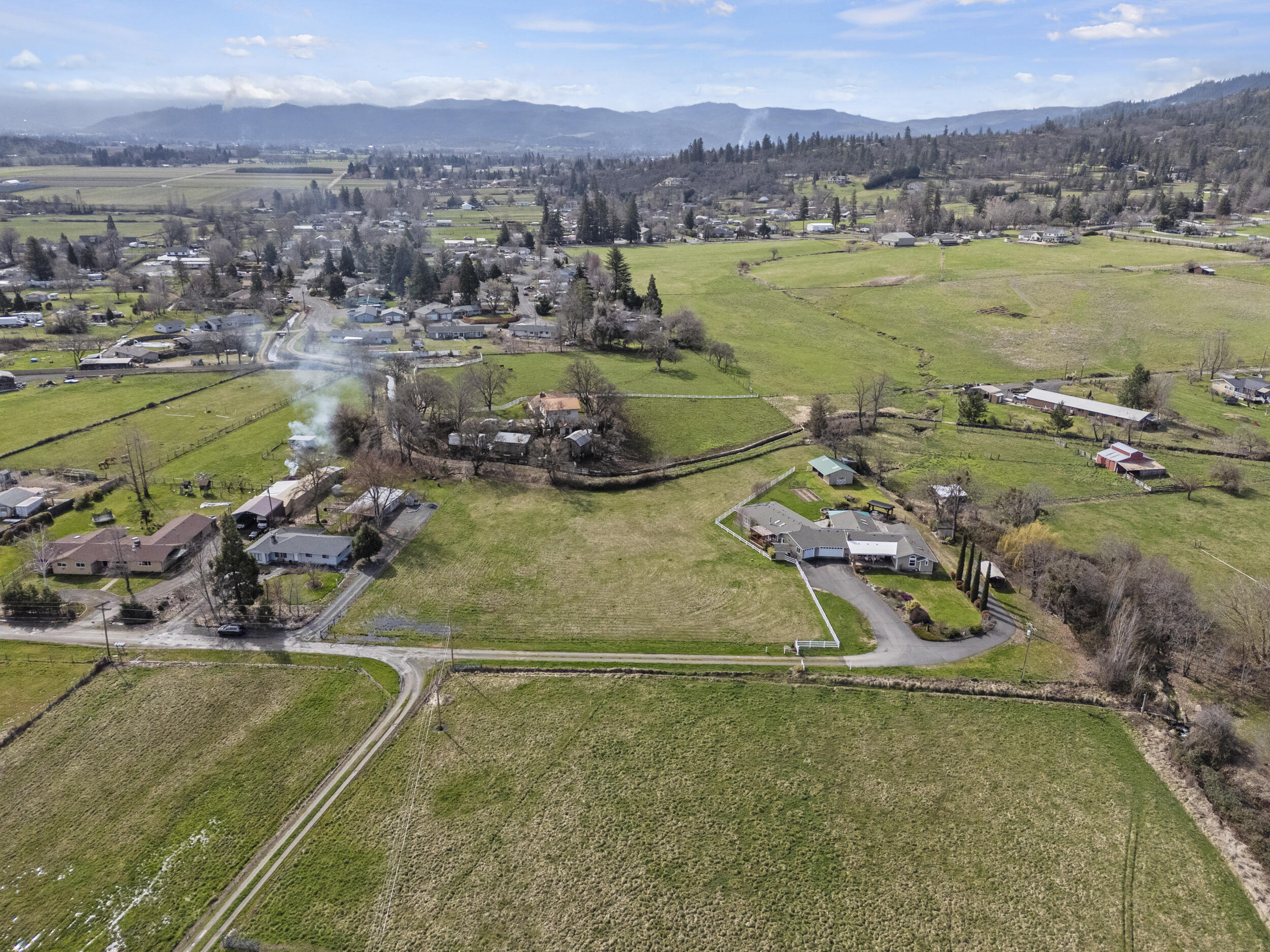 2911 Heritage Road Central Point, OR 97502 - Photo 50 of 59 61_2911 heritage road - drone - 07