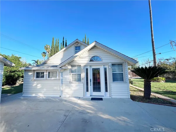 $2,800 | 7445 Orion Avenue, Unit 1, Van Nuys, CA 91406