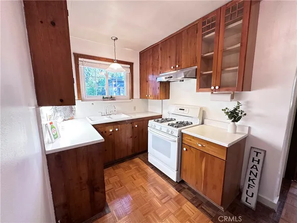 $2,800 | 7445 Orion Avenue, Unit 1, Van Nuys, CA 91406