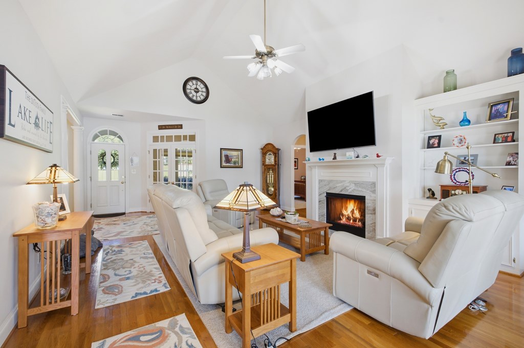 105 Coogans Bluff Hodges, SC 29653 - Photo 5 of 77