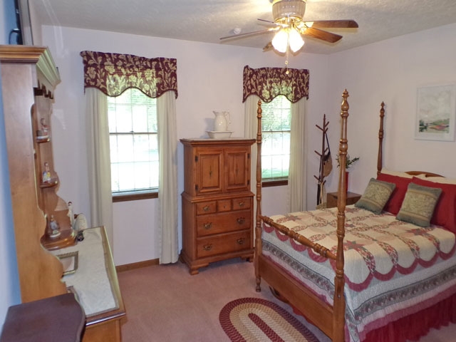 806 Quail Ridge Circle Vincennes, IN 47591 - Photo 13 of 22 Gallery Image 13