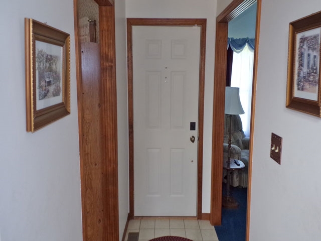 806 Quail Ridge Circle Vincennes, IN 47591 - Photo 3 of 22 Gallery Image 3