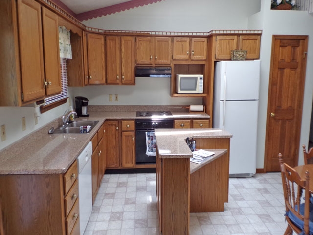 806 Quail Ridge Circle Vincennes, IN 47591 - Photo 6 of 22 Gallery Image 6