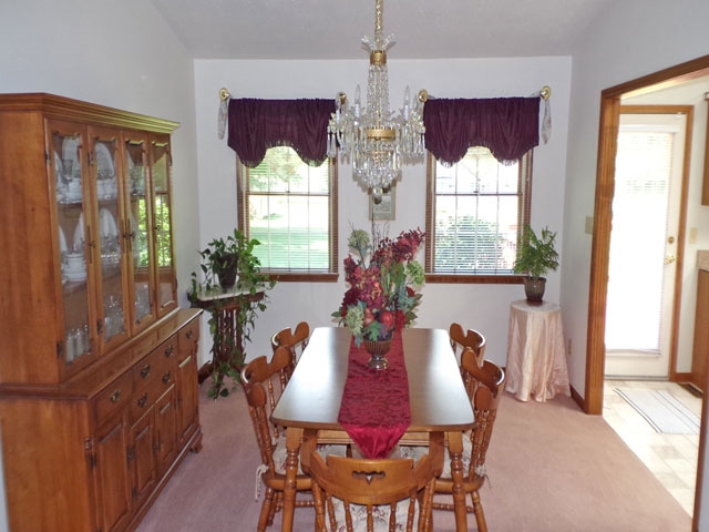 806 Quail Ridge Circle Vincennes, IN 47591 - Photo 7 of 22 Gallery Image 7