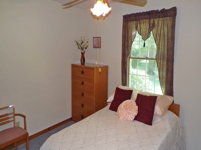 806 Quail Ridge Circle Vincennes, IN 47591 - Photo 8 of 22 Gallery Image 8