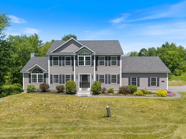 $839,000 | 218 Grant Road, Newmarket, NH 03857