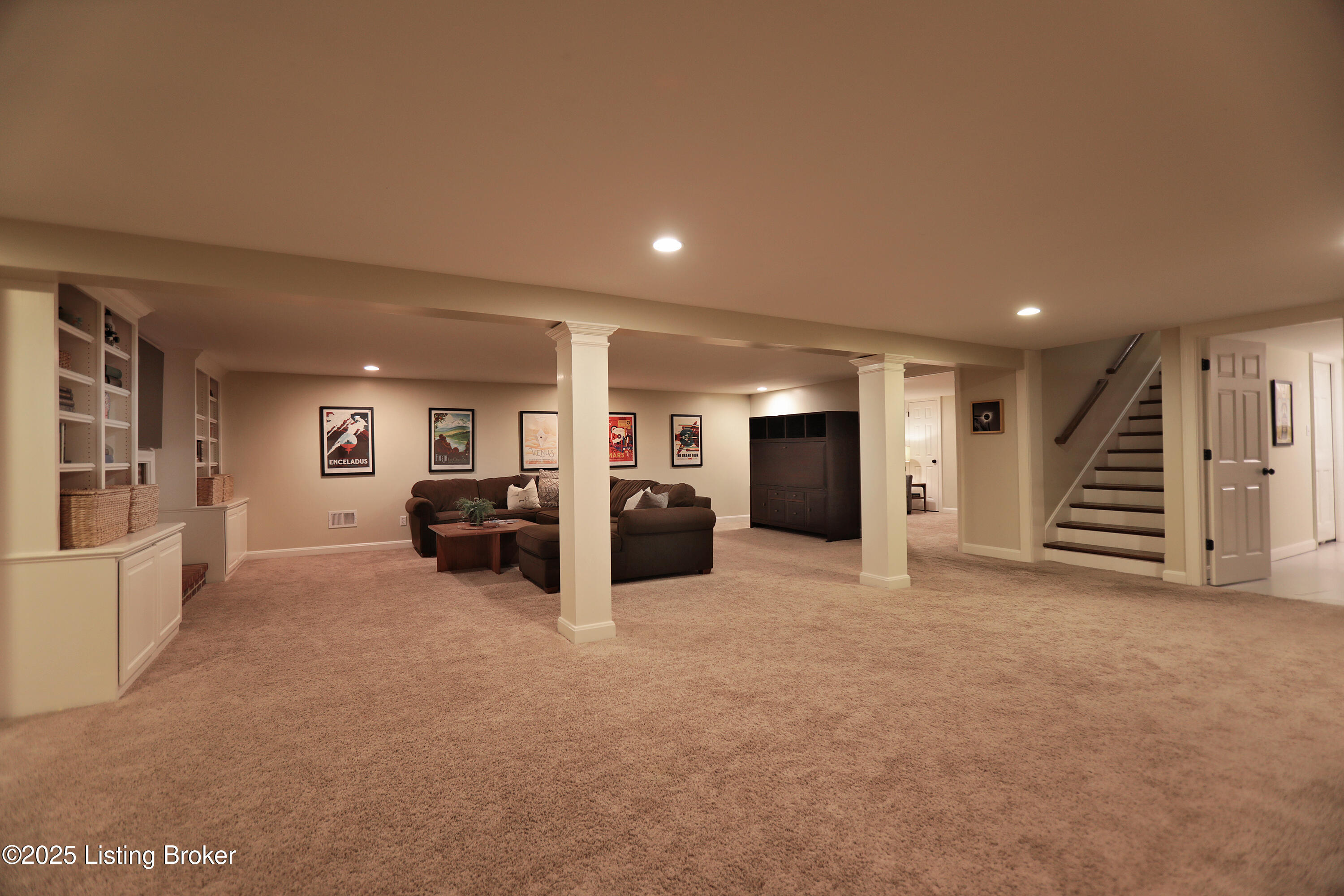 2001 Round Ridge Road Louisville, KY 40207 - Photo 50 of 89 2001_Round_Ridge_068