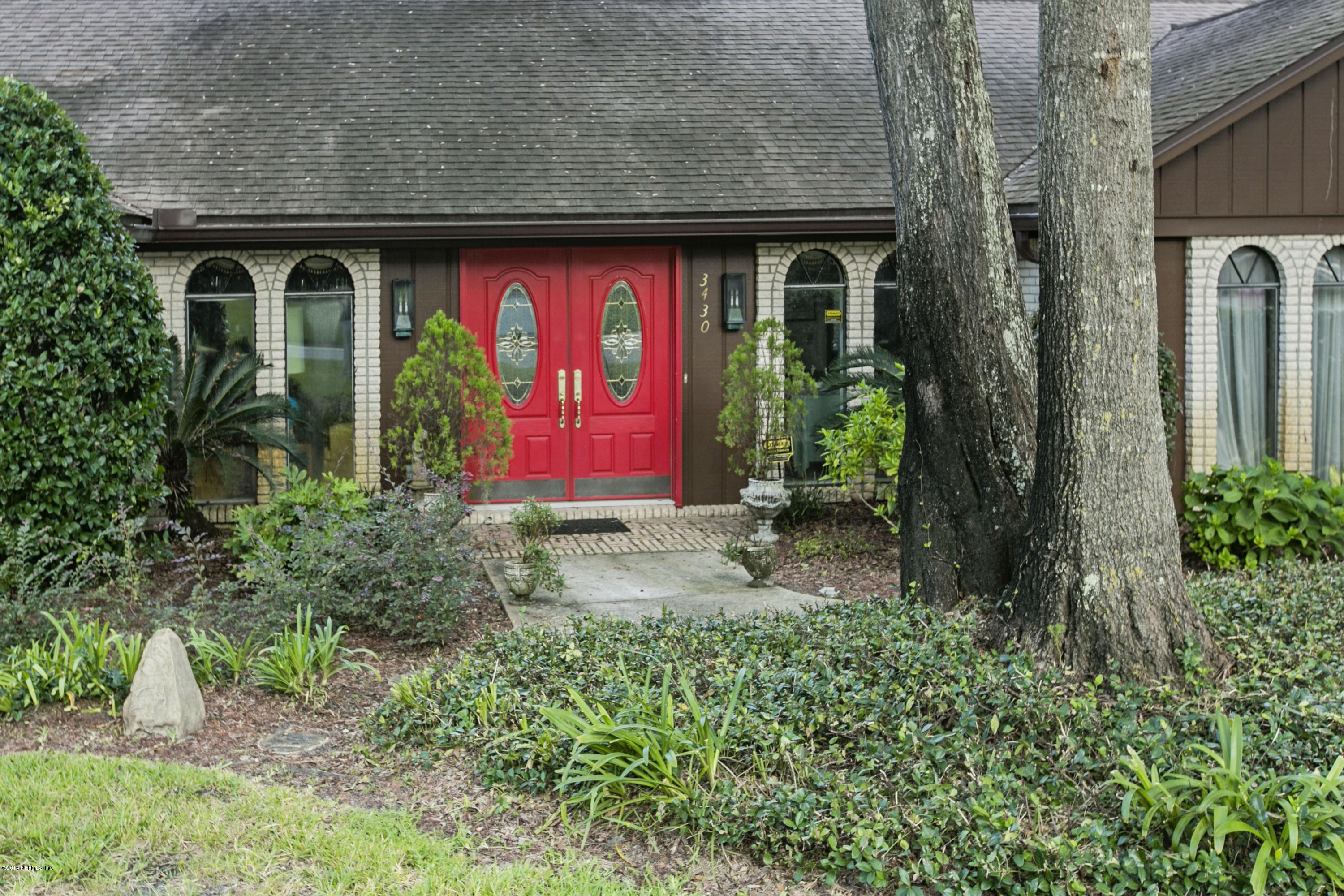 3430 Debussy Road Jacksonville, FL 32277 - Photo 2 of 24 002_Entryway