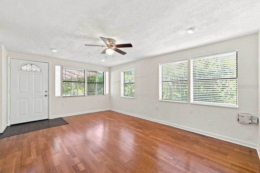 7810 Chapel Avenue Port Richey, FL 34668 - Photo 7 of 94 Gallery Image 7