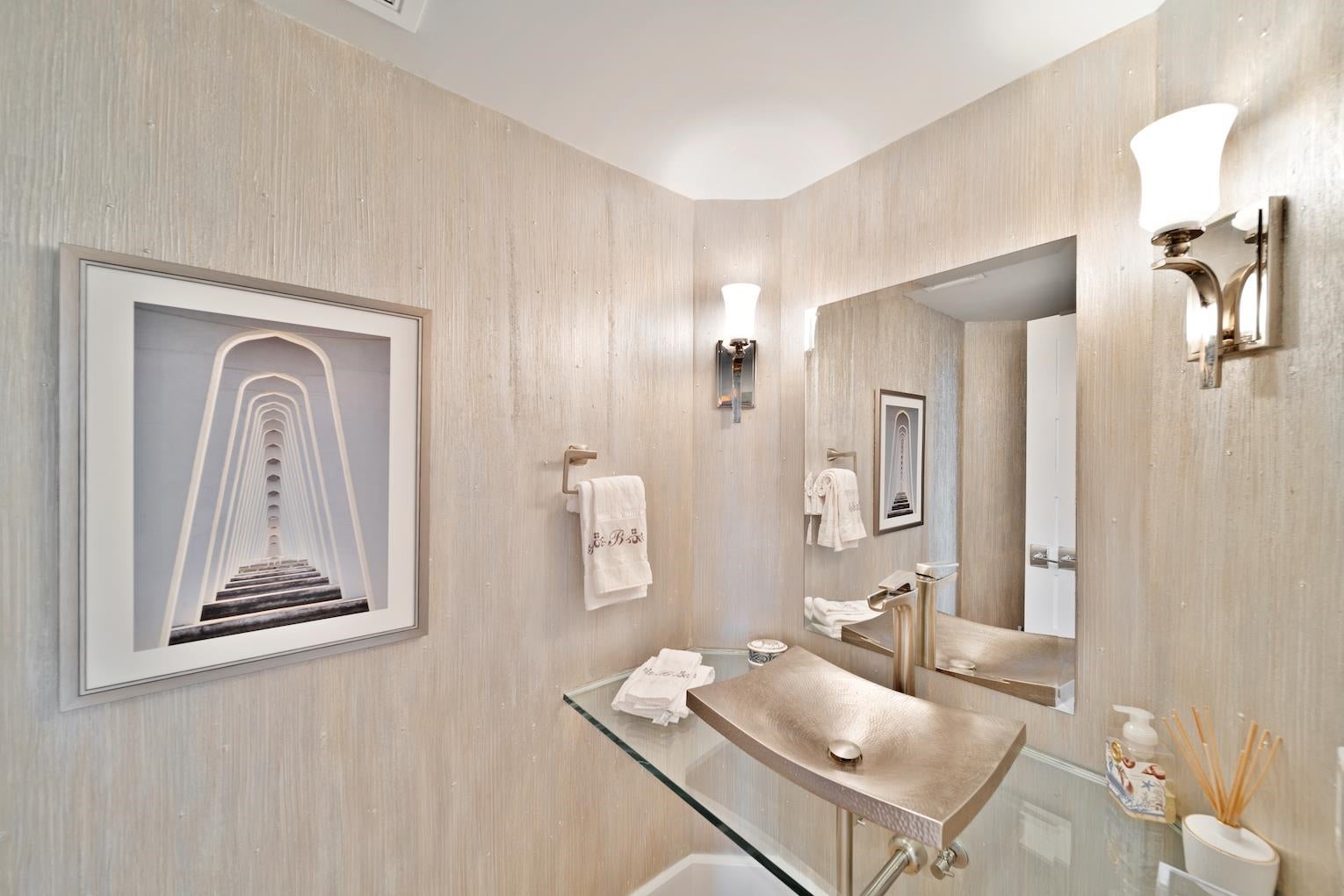 2661 Wulfert Road, Unit 5 Sanibel, FL 33957 - Photo 24 of 50 Gallery Image 24