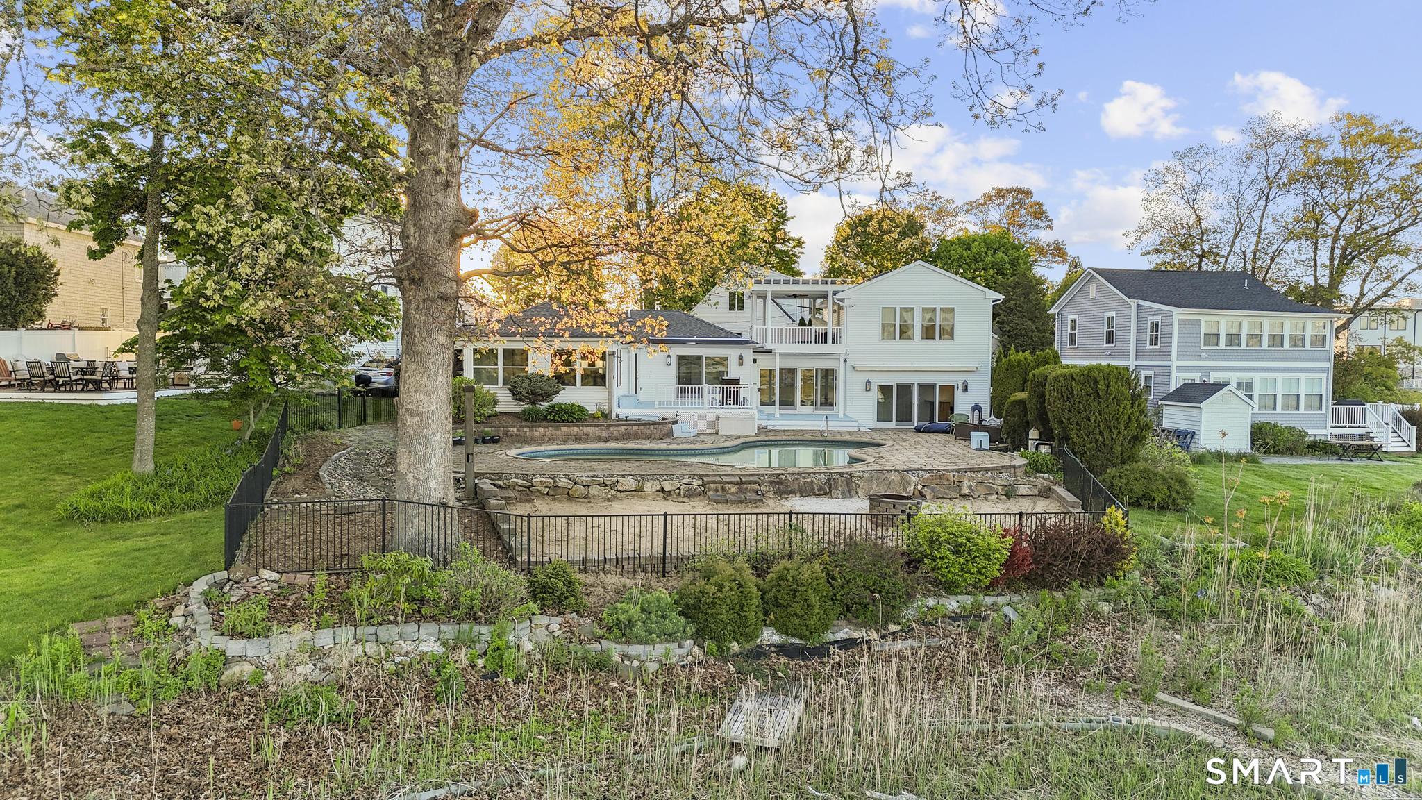 231 Pawson Road Branford, CT 06405 - Photo 2 of 25