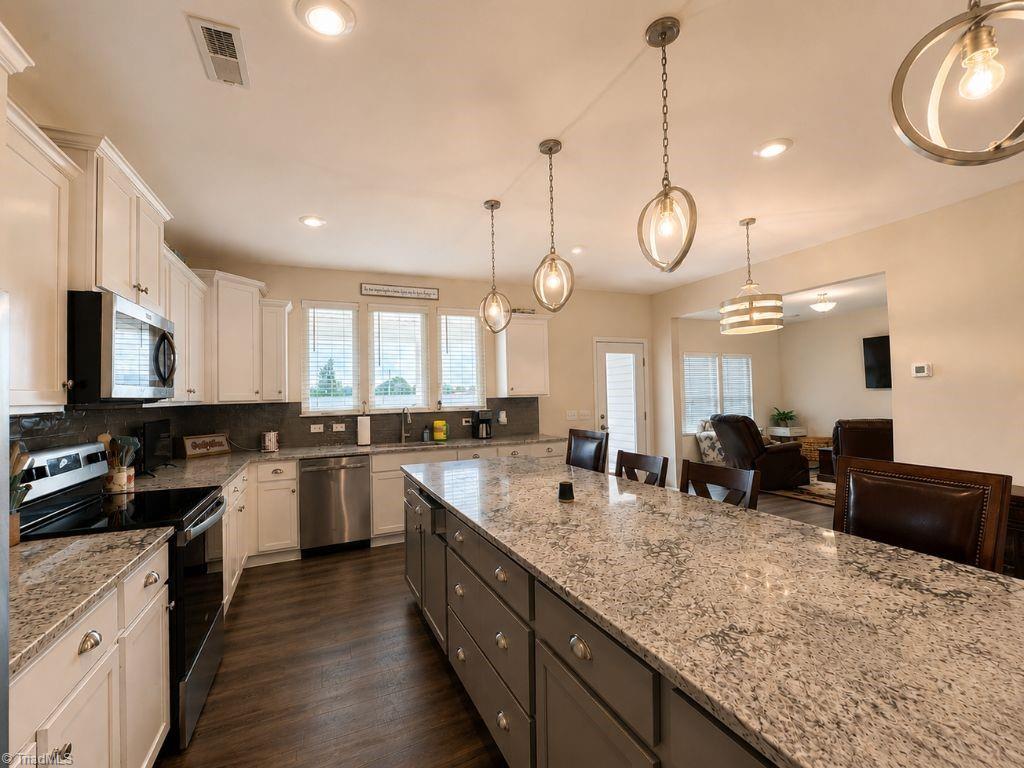 3125 Fortnight Road Pfafftown, NC 27040 - Photo 13 of 40