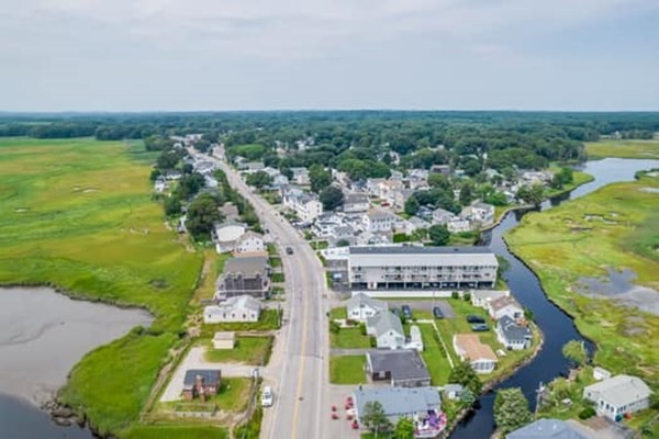 554 Winnacunnet Road, Unit A Hampton, NH 03842 - Photo 18 of 19 a view of a city