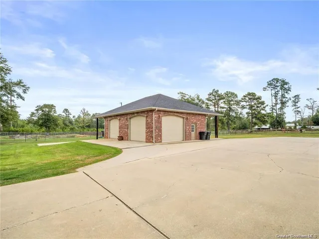 $470,000 | 600 North Overton Street, Dequincy, LA 70633
