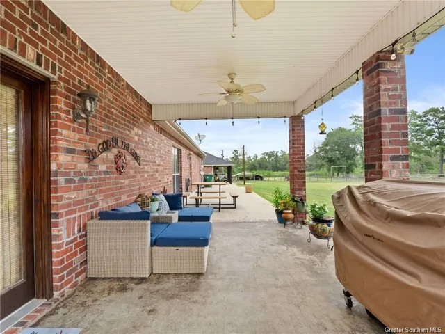 $470,000 | 600 North Overton Street, Dequincy, LA 70633