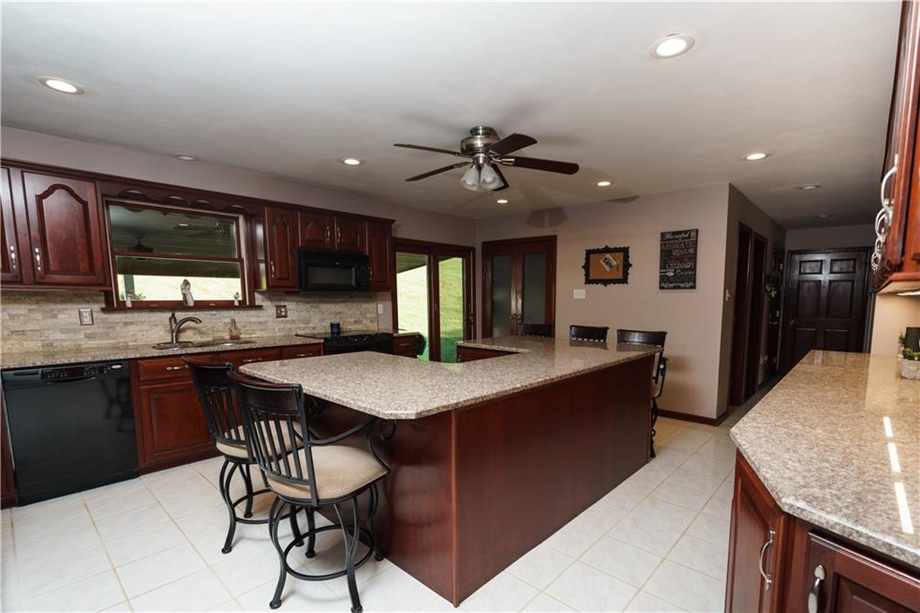 82 Pleasant Road McDonald, PA 15057 - Photo 5 of 25 Gallery Image 5