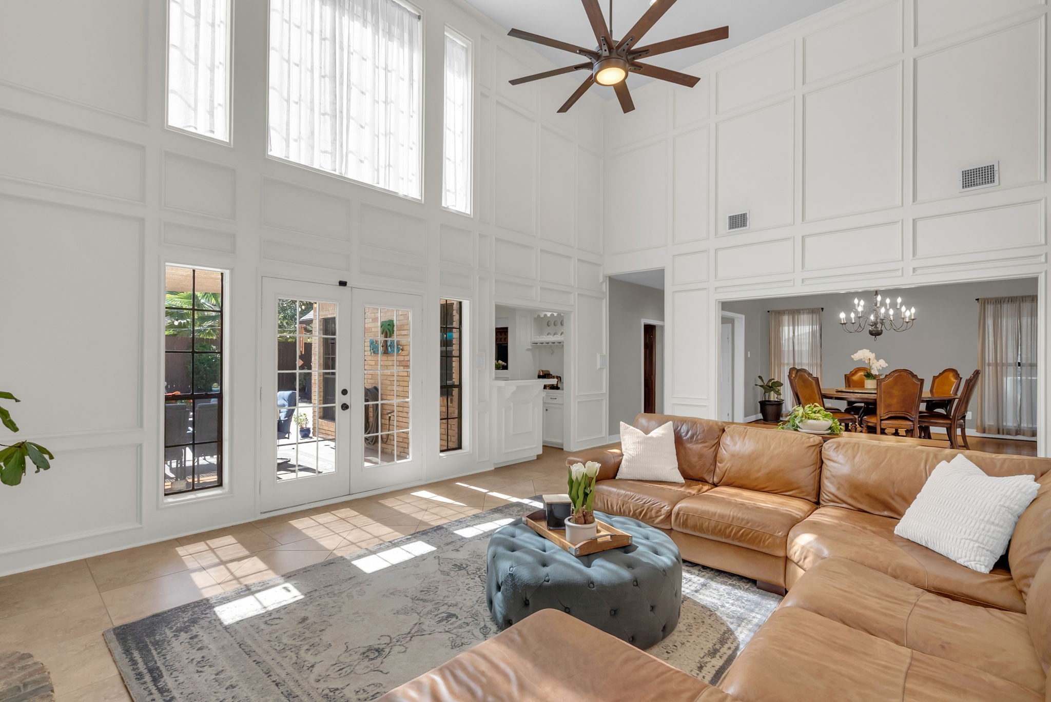 6034 Oak Creek Lane Spring, TX 77379 - Photo 11 of 42 This Living Room overlooks the Backyard Space! 6034 Oak Creek Ln., Spring, TX 77379
