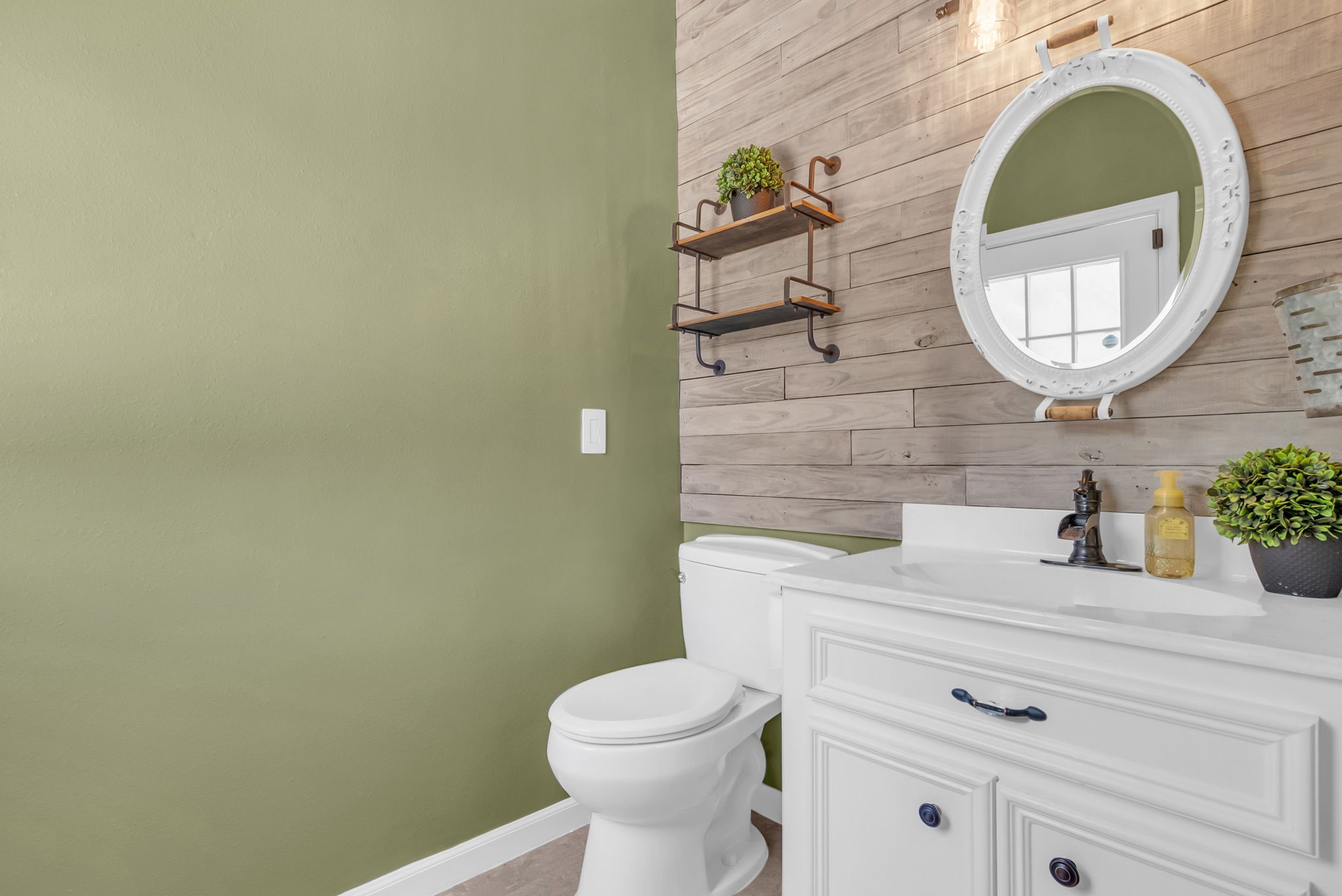 6034 Oak Creek Lane Spring, TX 77379 - Photo 22 of 42 Half Bath conveniently located for your Pool guests! 6034 Oak Creek Ln., Spring, TX 77379