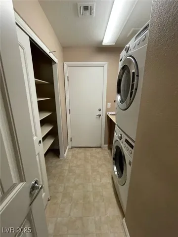 $2,350 | 92 Whitetail Archery Avenue, North Las Vegas, NV 89084