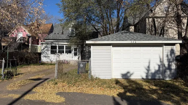 $230,000 | 326 West Fuller Avenue, St. Paul, MN 55103
