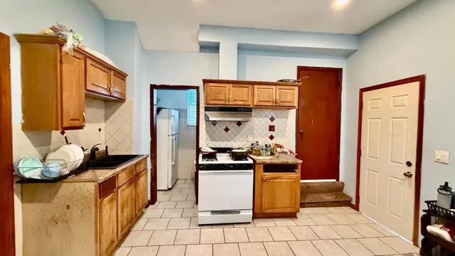 $230,000 | 326 West Fuller Avenue, St. Paul, MN 55103