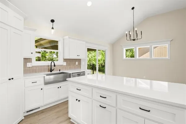 $414,900 | 1103 North Eli Lane, Warrensburg, MO 64093