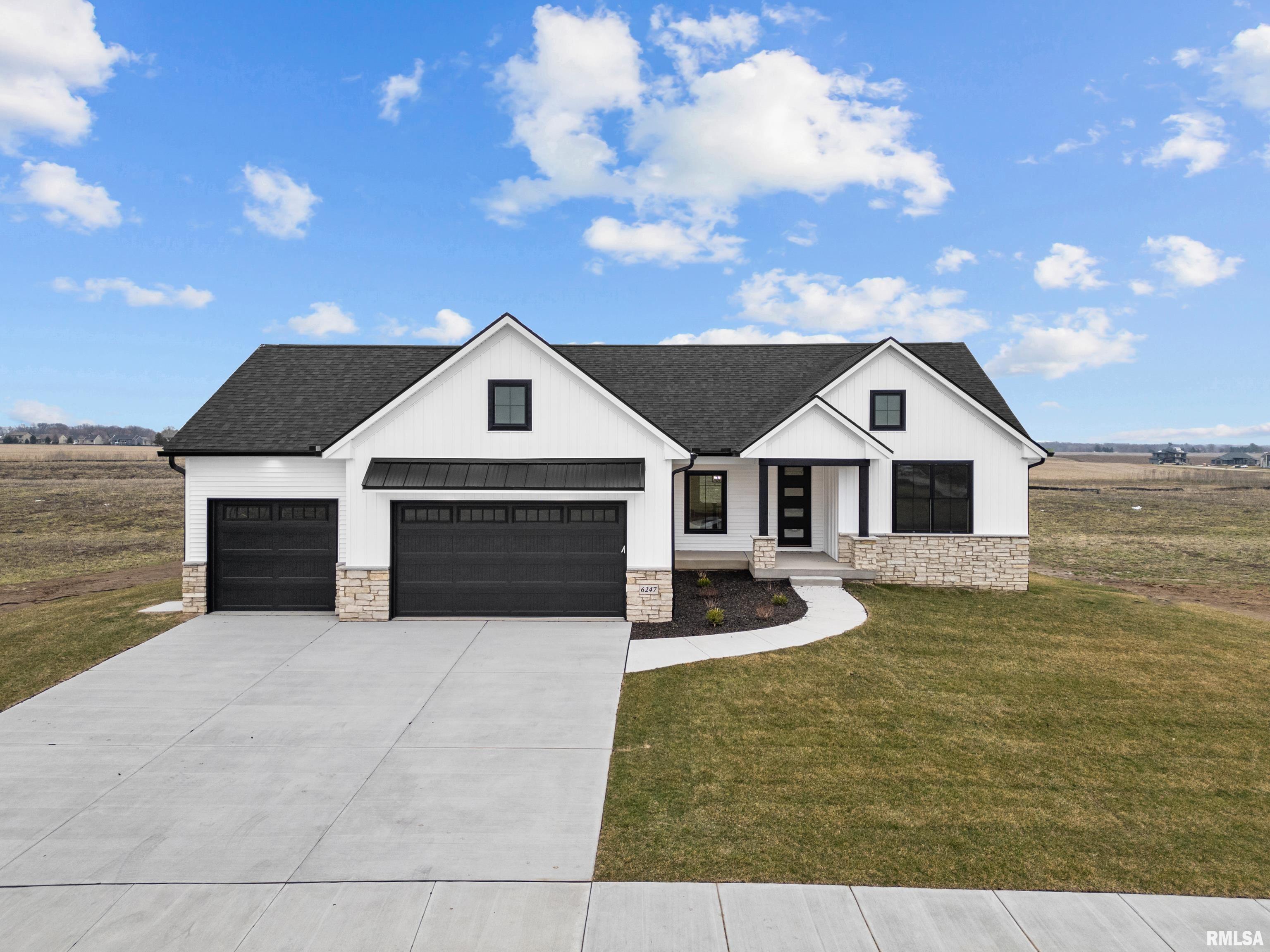 6247 Meyer Road Bettendorf, IA 52722 - Photo 3 of 49 Gallery Image 3