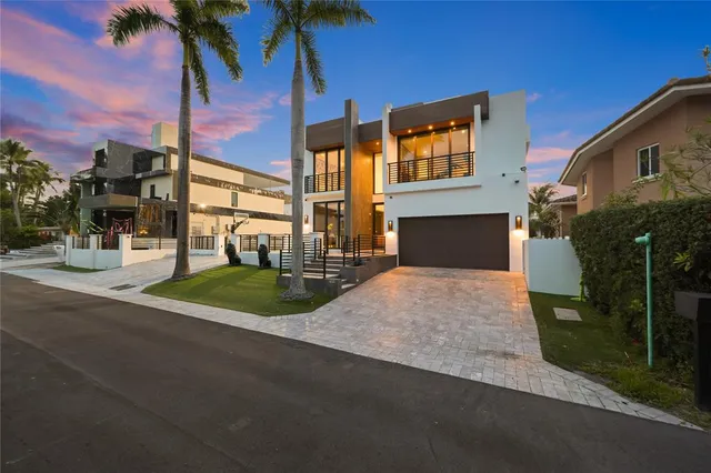 $6,400,000 | 509 Coconut Isle Drive, Fort Lauderdale, FL 33301