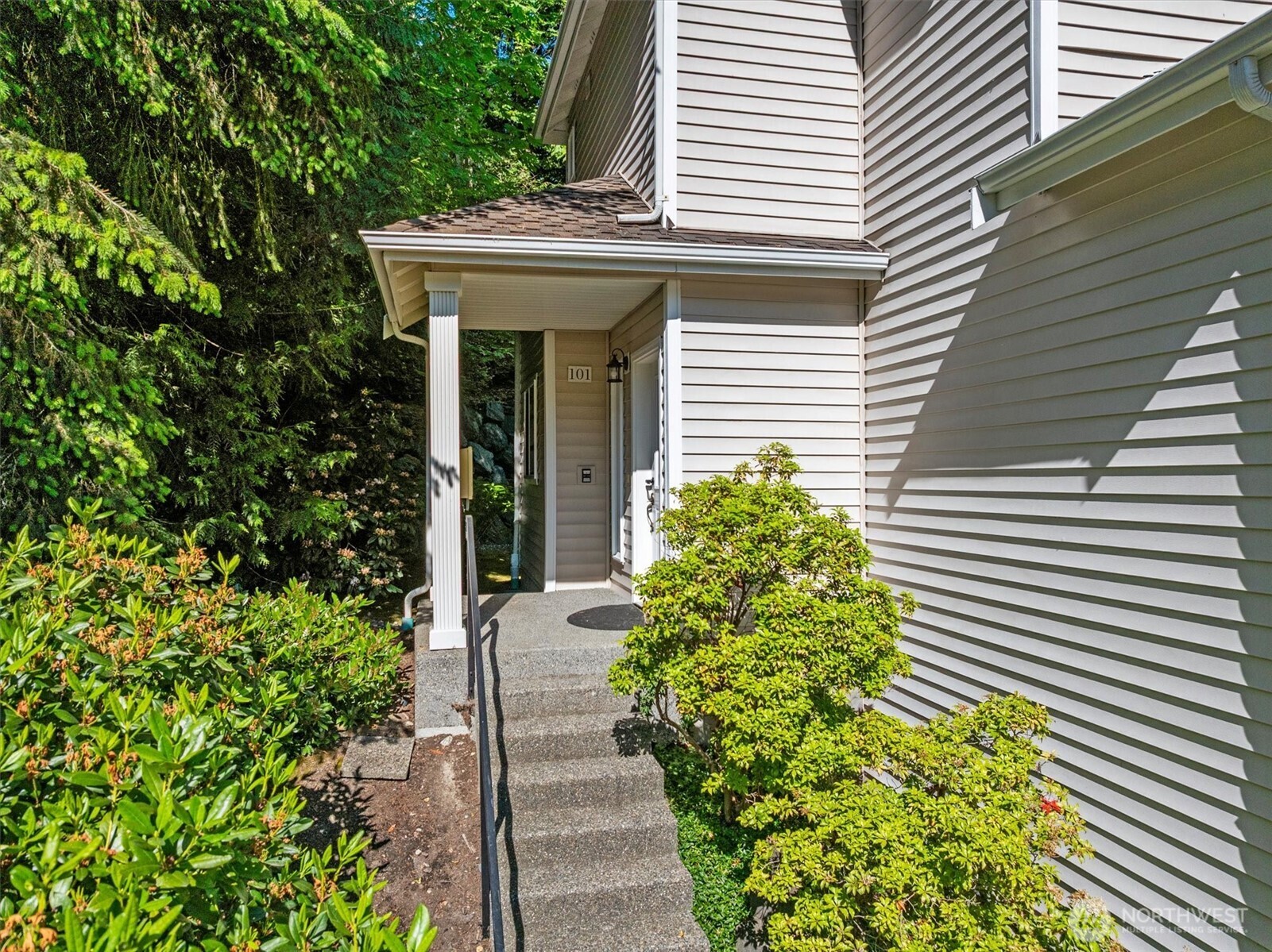 9804 Northeast Riverbend Drive, Unit B101 Bothell, WA 98011 - Photo 4 of 36