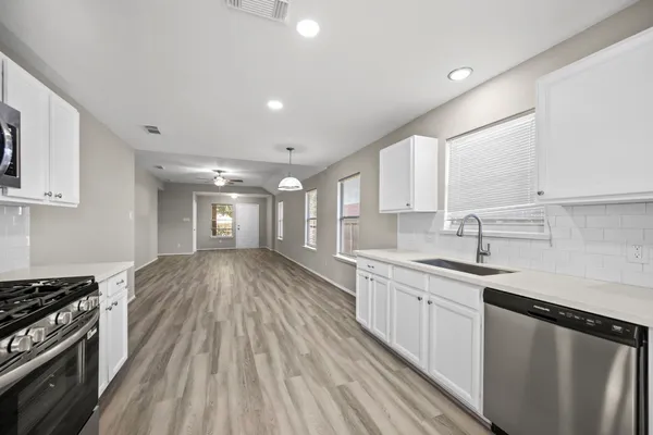$1,975 | 8922 Aspen Trace Lane, Humble, TX 77338
