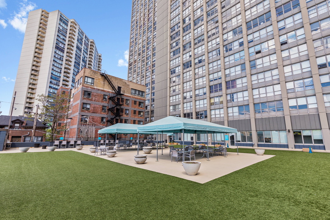 655 West Irving Park Road, Unit 4517 Chicago, IL 60613 - Photo 23 of 27
