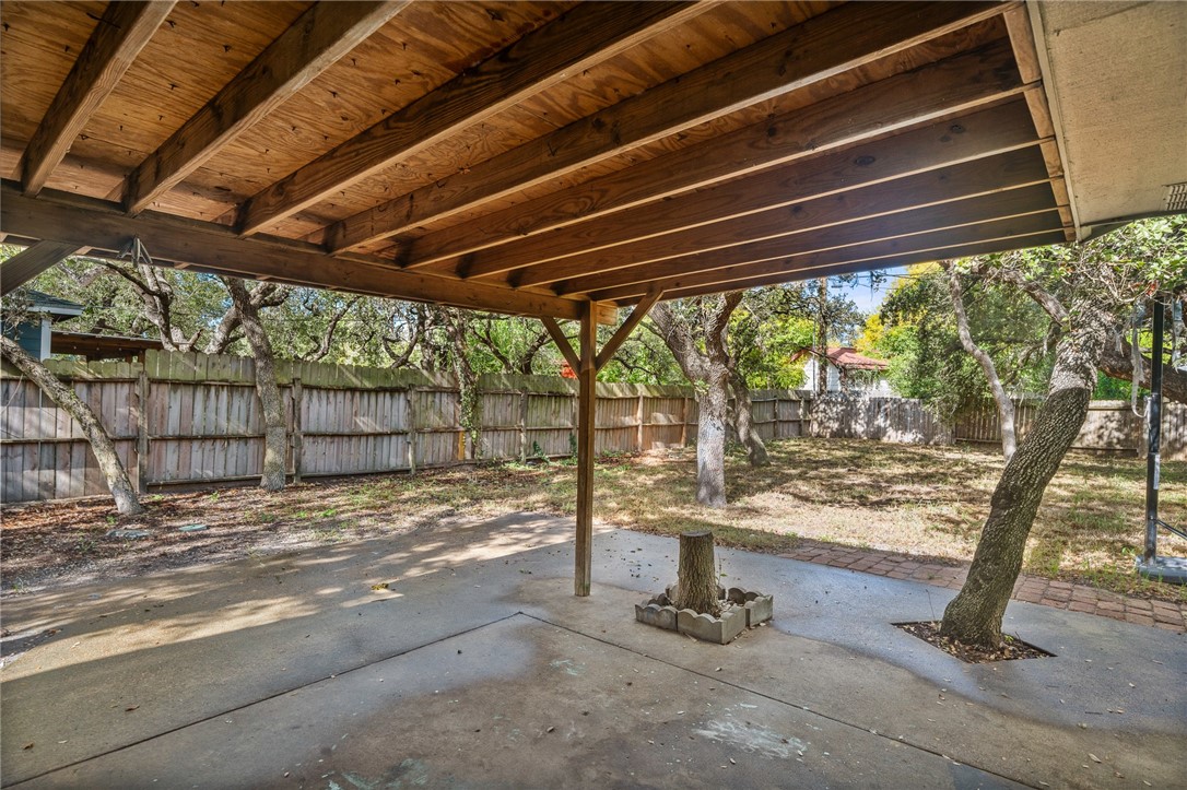 2551 Poinsetta Place Ingleside, TX 78362 - Photo 16 of 21 a view of a room with gym equipment