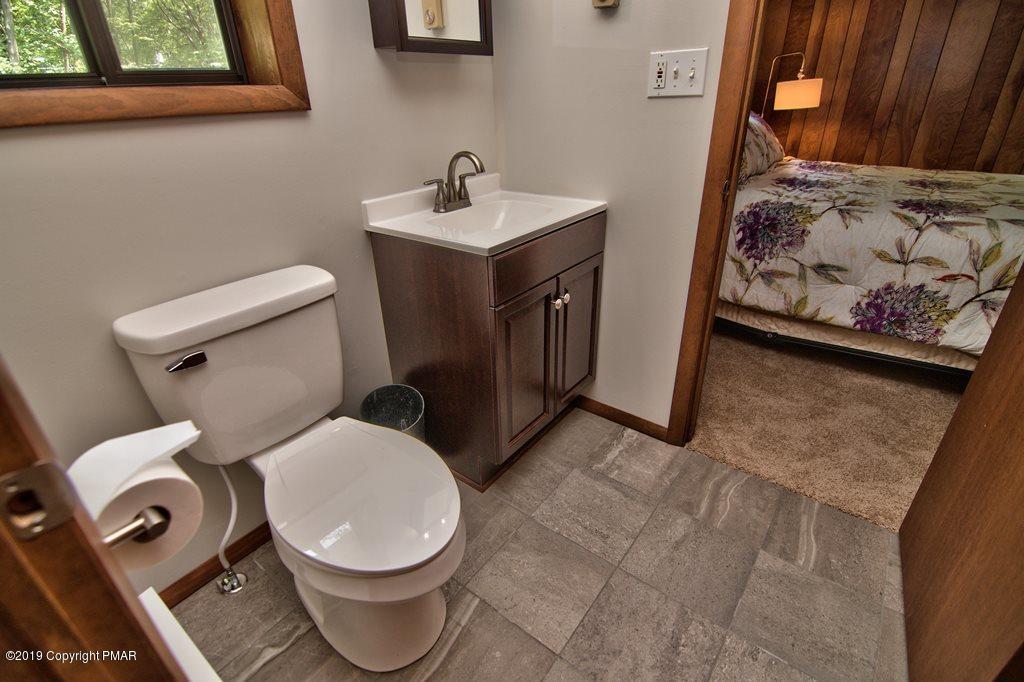 138 Raspberry Drive Canadensis, PA 18325 - Photo 39 of 62 2nd floor bath flooring