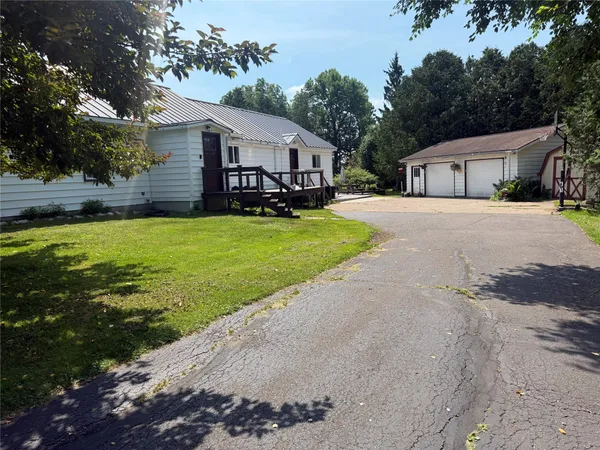 $259,900 | 706 Lindoo Avenue East, Ladysmith, WI 54848
