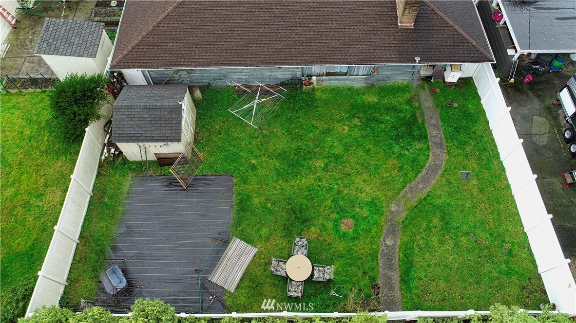 6725 Willow Road Everett, WA 98203 - Photo 3 of 10