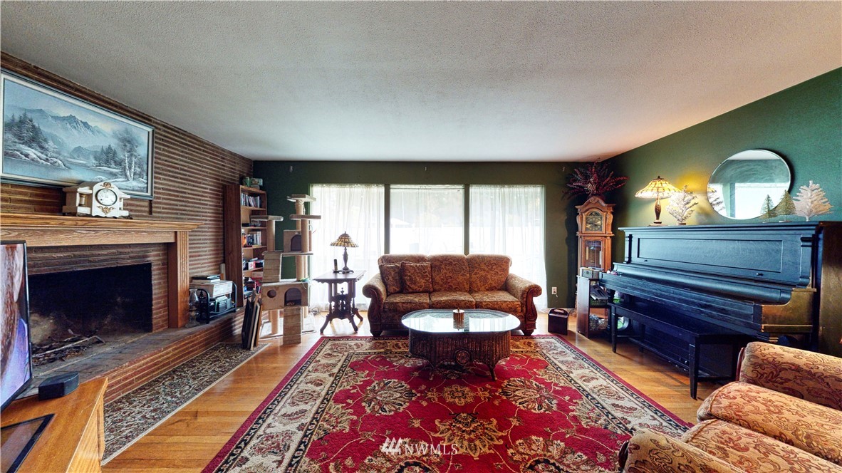 6725 Willow Road Everett, WA 98203 - Photo 7 of 10
